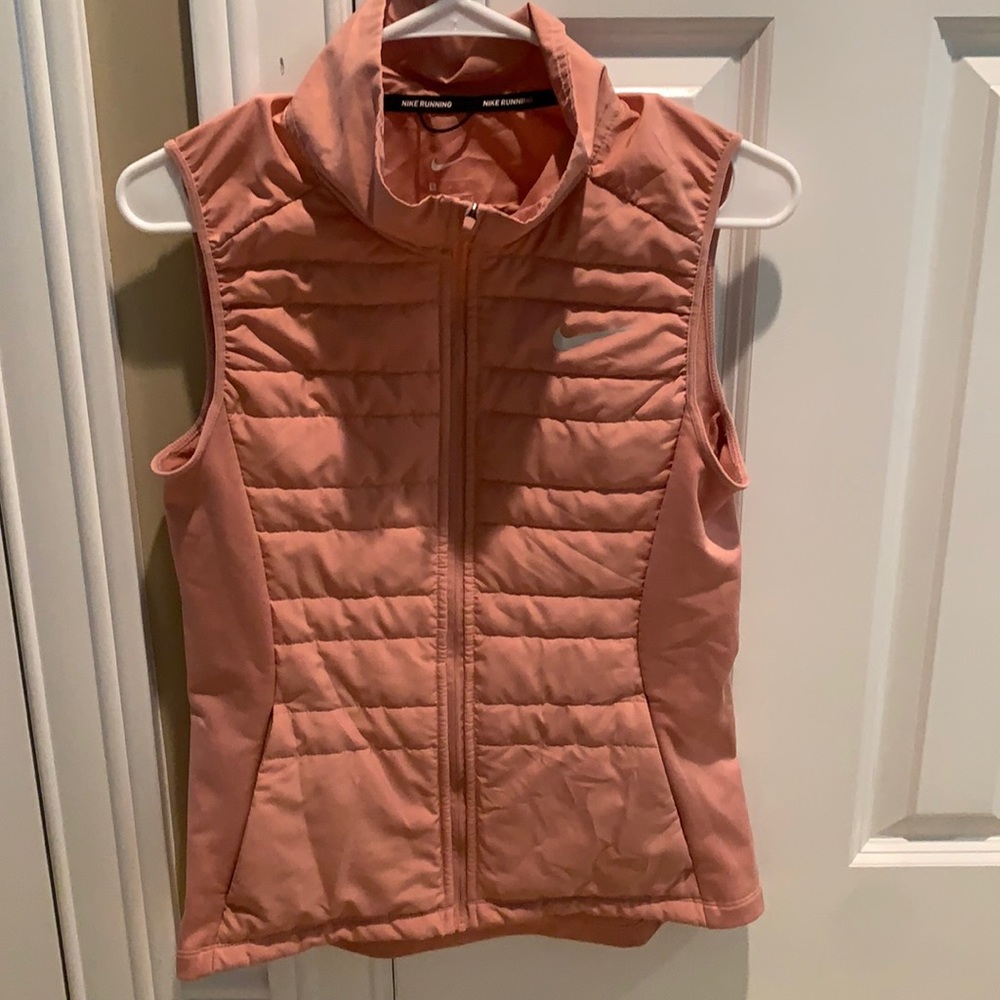 nike zip up perfect for any weather